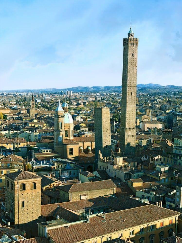 Stazione Centrale 2 ボローニャ エクステリア 写真